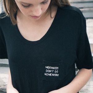 BRANDY MELVILLE “mermaids don’t do homework” tee